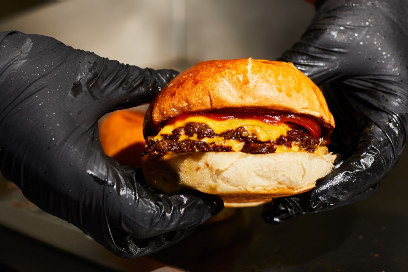 Smashburger mit Fries